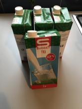 4 liters of whole milk